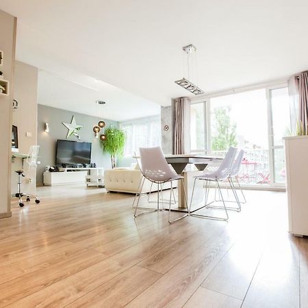 Le Celestay Villeurbanne Bagian luar foto