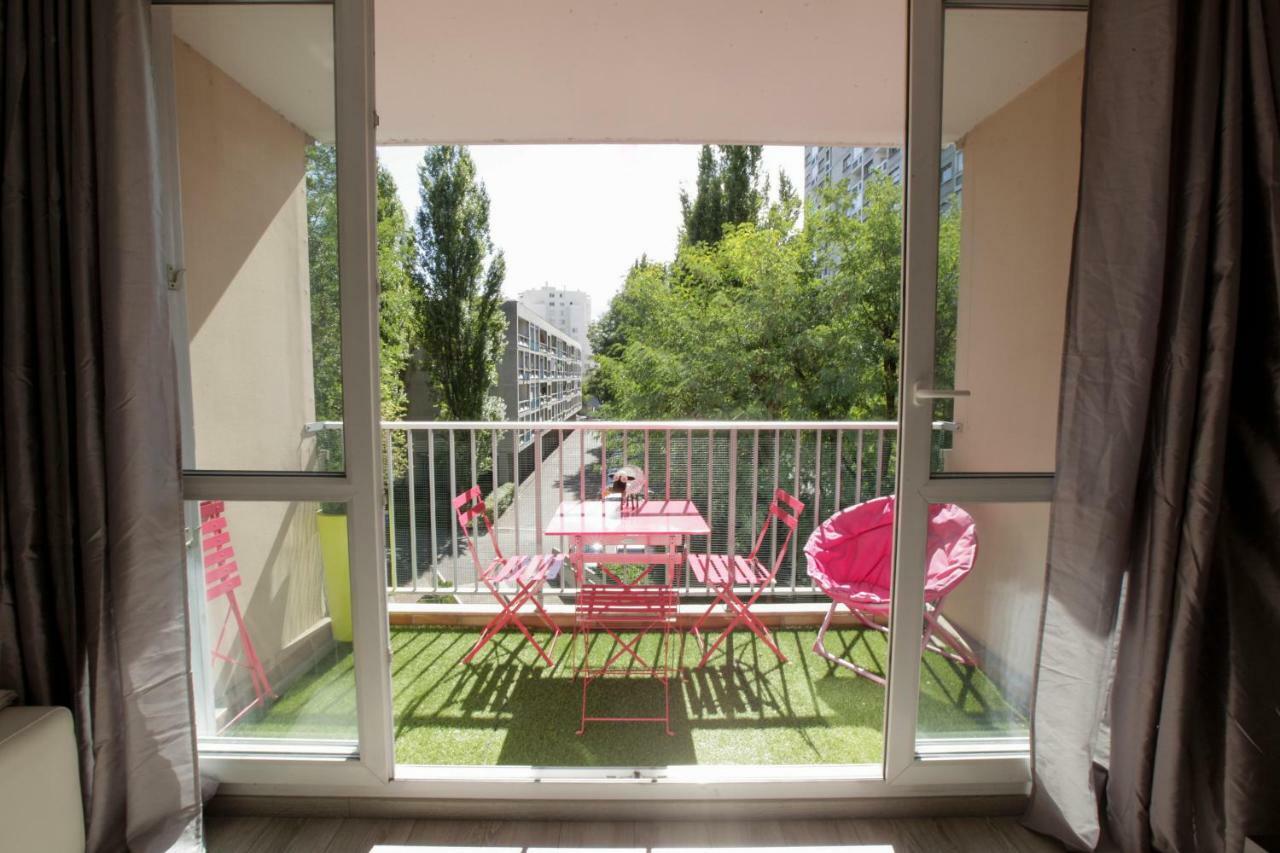 Le Celestay Villeurbanne Bagian luar foto